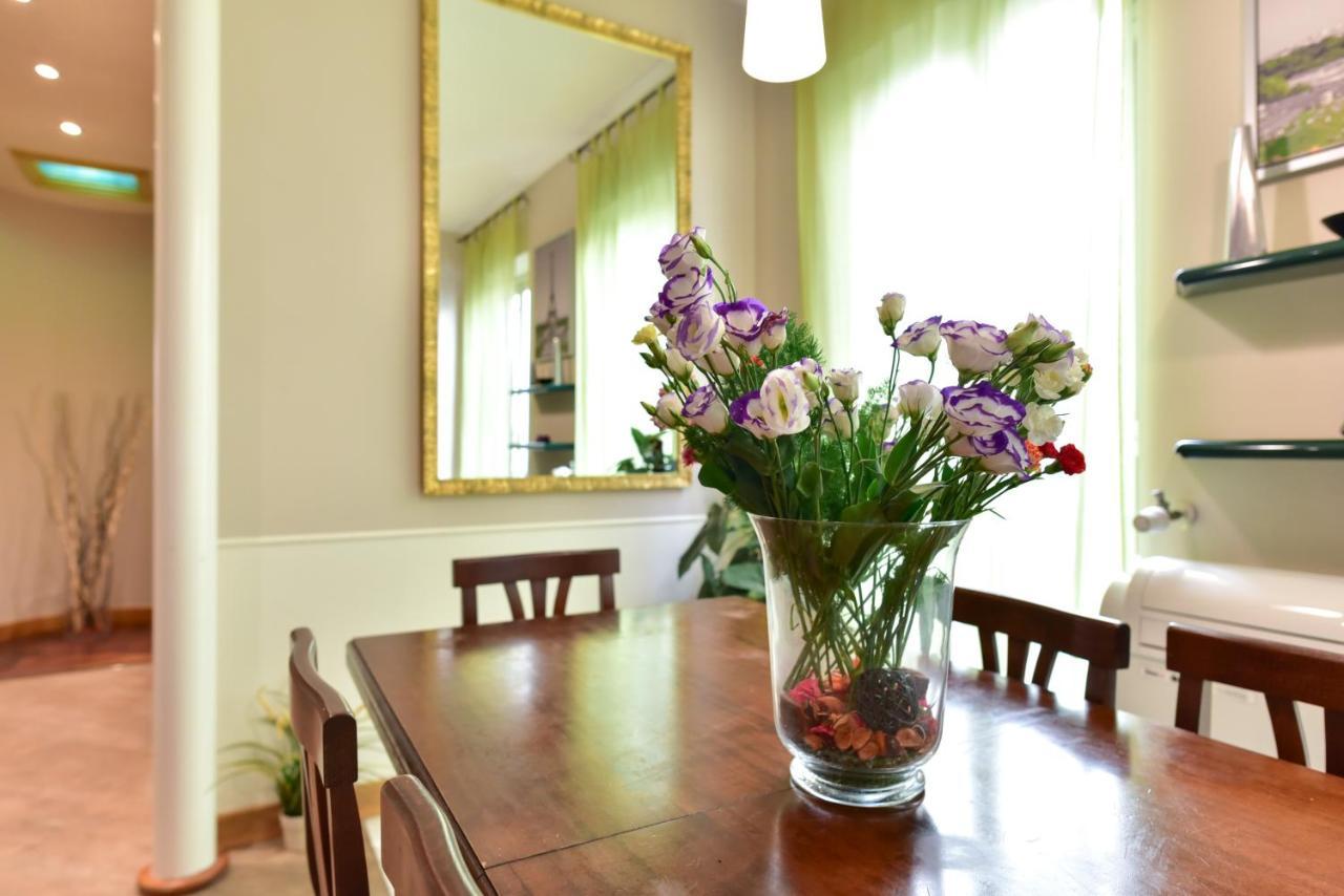 Elegant & Cozy Apartment In The Heart Of Rome Roma Exterior foto